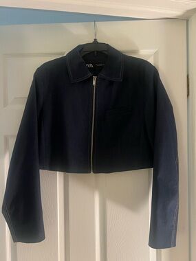 Zara Women's Navy Cropped Zip Jacket